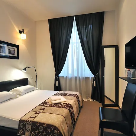Reno Otel 4*