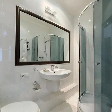 Reno Hotel 4*