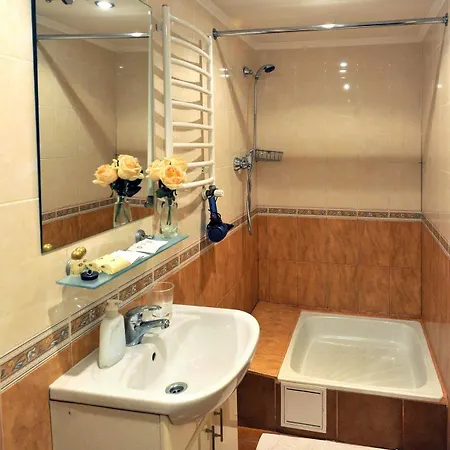 Reno 4*